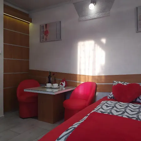 Bed & Breakfast Pokoik Walentynka 3*